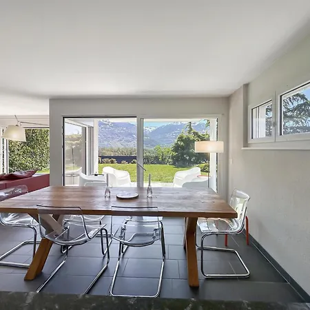 Sunny Alps Panorama Modern House Above Sion Feriehus
