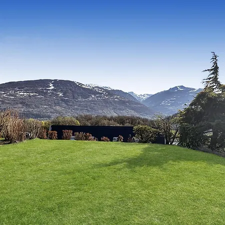 Sunny Alps Panorama Modern House Above Sion Feriehus *